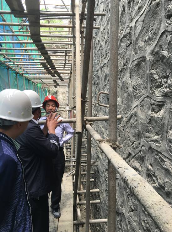 E:\安委會工作管理資料\檢查項目照片\17.5.10鎮(zhèn)平、褒河、土地嶺項目\88549465100562352.jpg